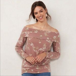 Off the shoulder floral long sleeve top